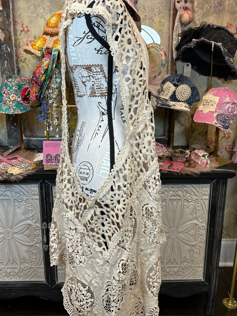 A RARE BIRD-Magdalena Crocheted Duster - Picture 2 of 10